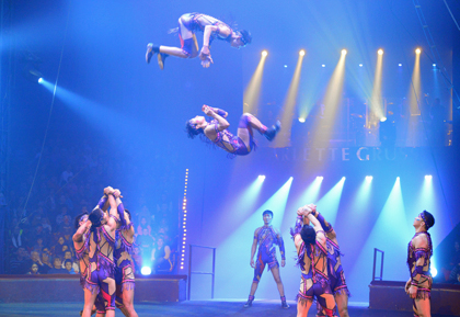 Le cirque Gruus à Rouen - février 2013